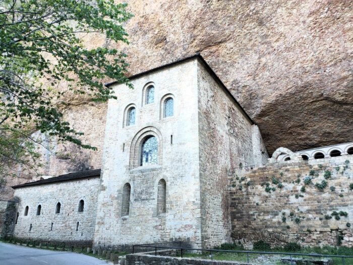 visita al Monasterio San Juan de la peña