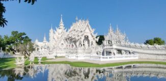 visitar el templo blanco de chian rai