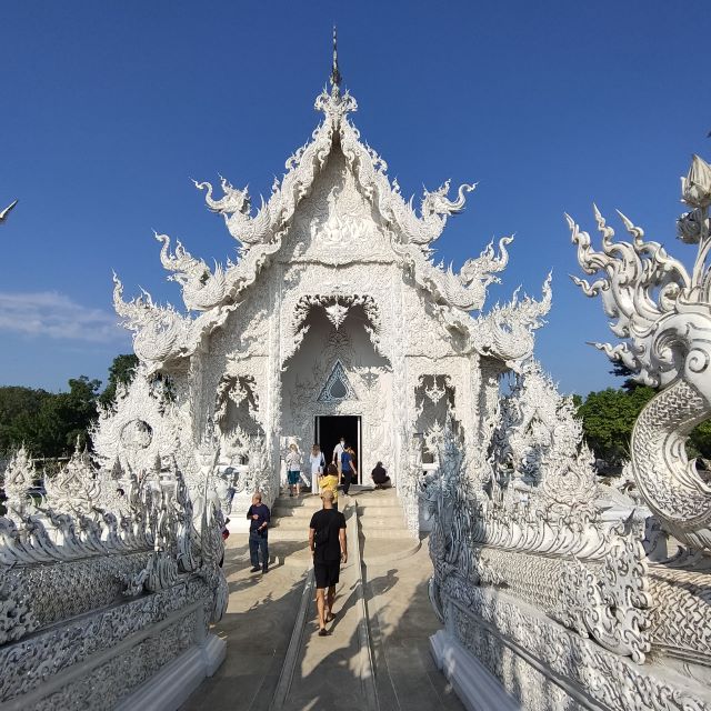 el templo blanco de tailandia